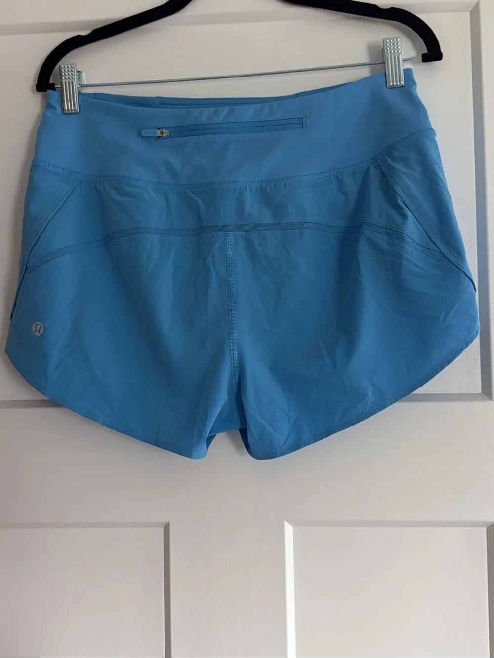 lululemon Medium Speed Up HR 2.5” Mesh Vent Run Shorts in Blue